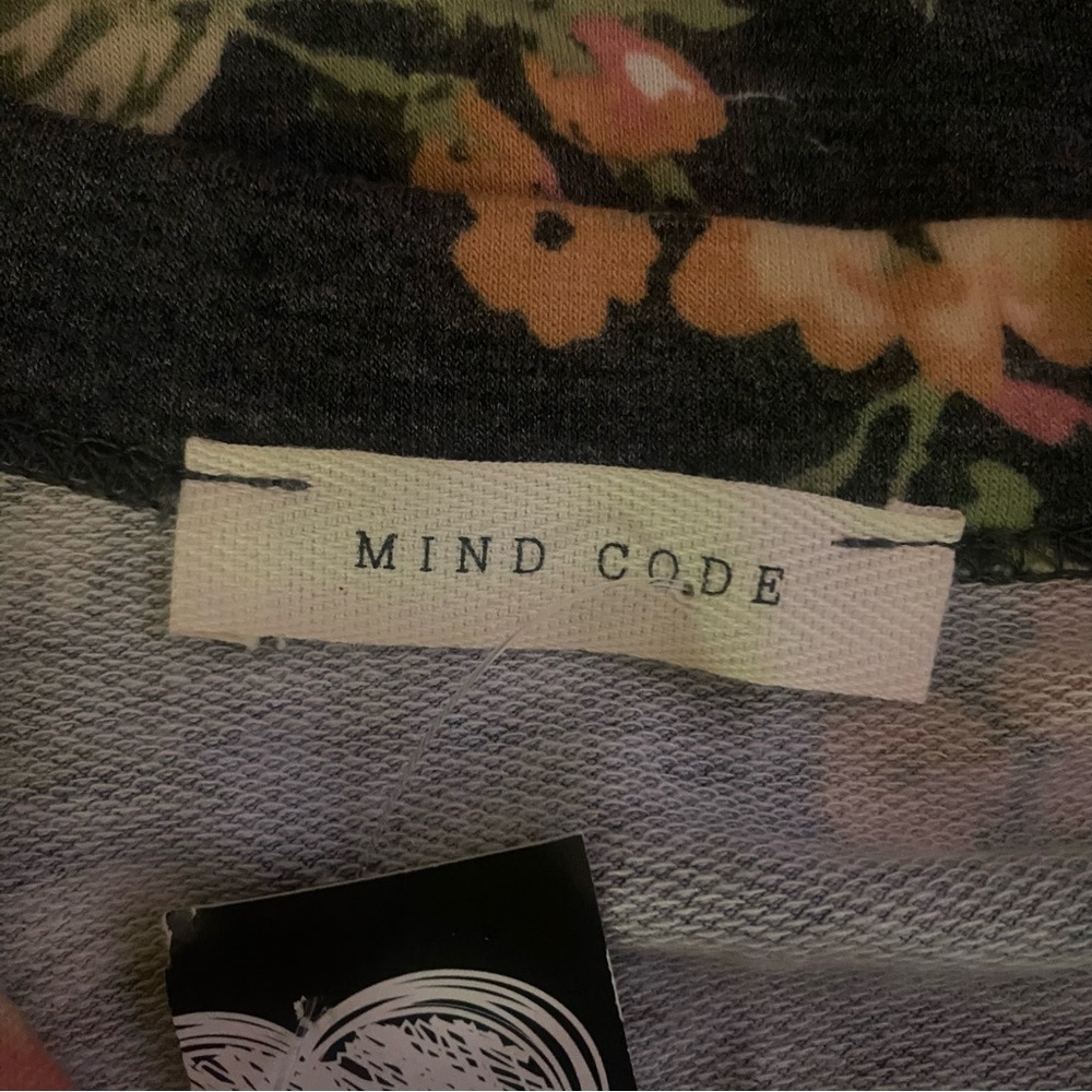 Mind Code Floral Keyhole Tunic S NWT - Picture 4 of 5